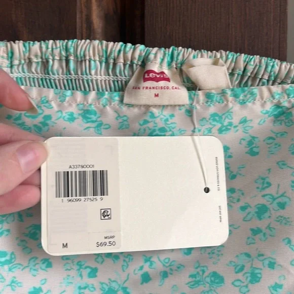 Levi’s The Statement Blouse Ditsy Floral Print Puff Sleeve - Picture 4 of 6